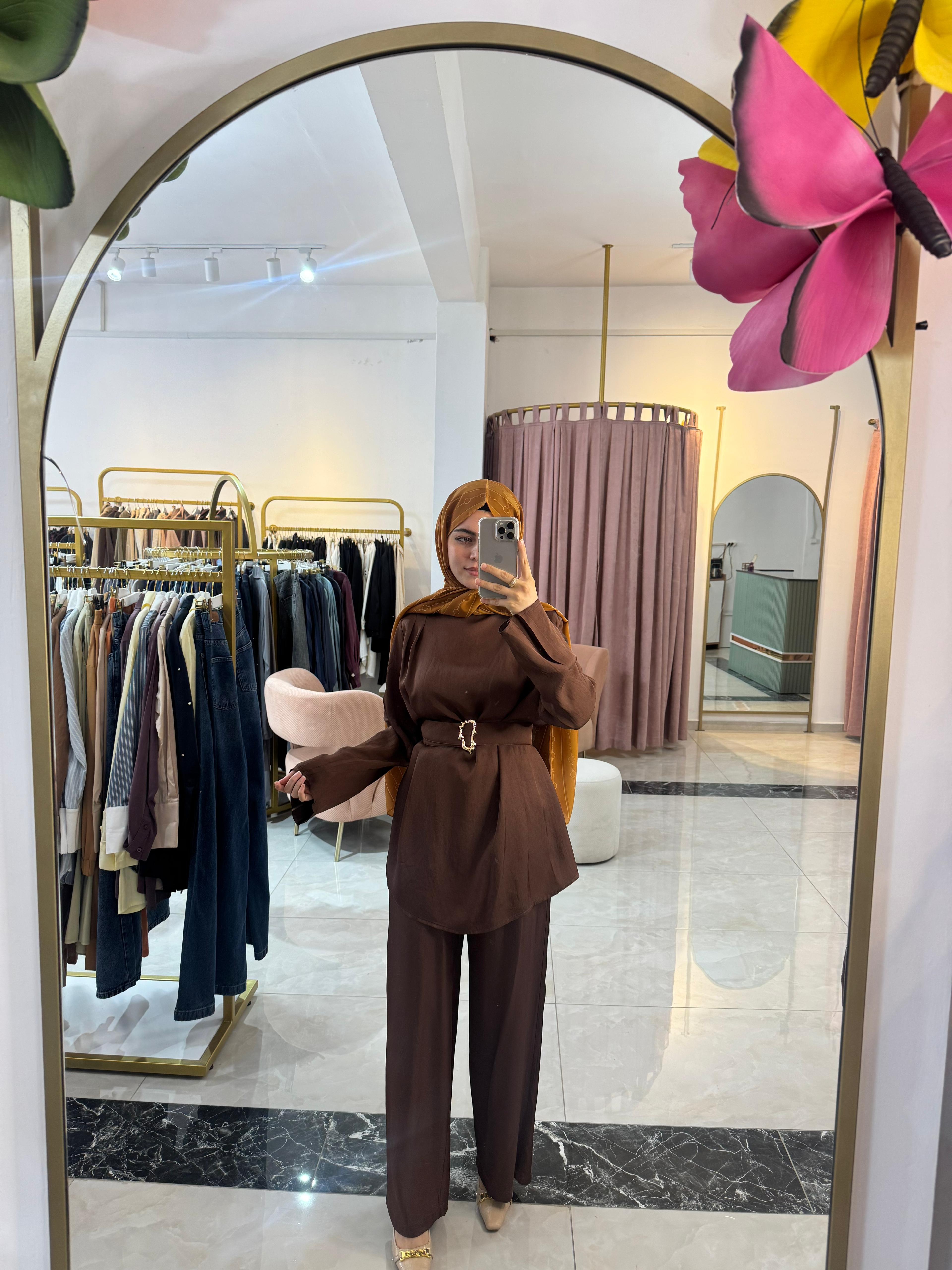 Caroline Pileli Gold Kemerli Şık Pantolonlu Takım KAHVERENGİ