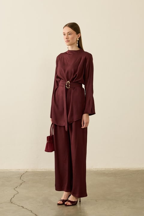 Caroline Pileli Gold Kemerli Şık Pantolonlu Takım BORDO