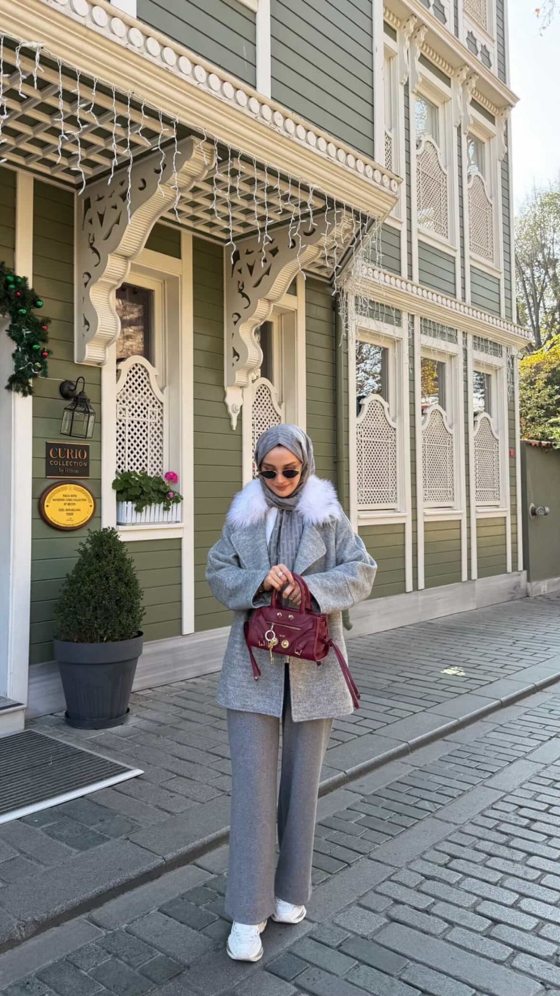 Kürk Yakalı Gri Kaşe Ceket- Lisa Exclusive