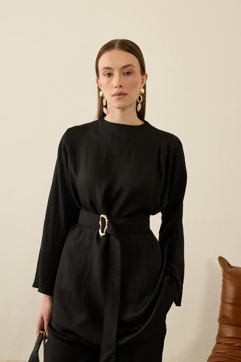 Caroline Pileli Gold Kemerli Şık Pantolonlu Takım SİYAH